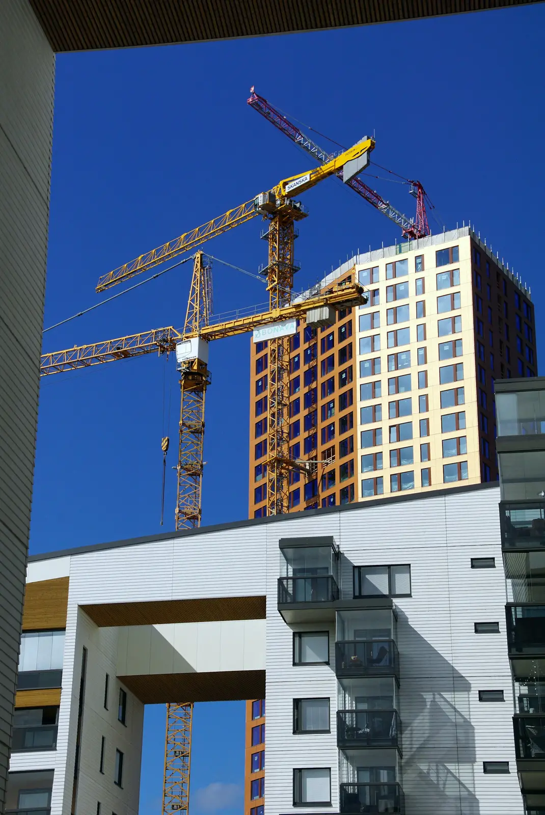 Topping out, September